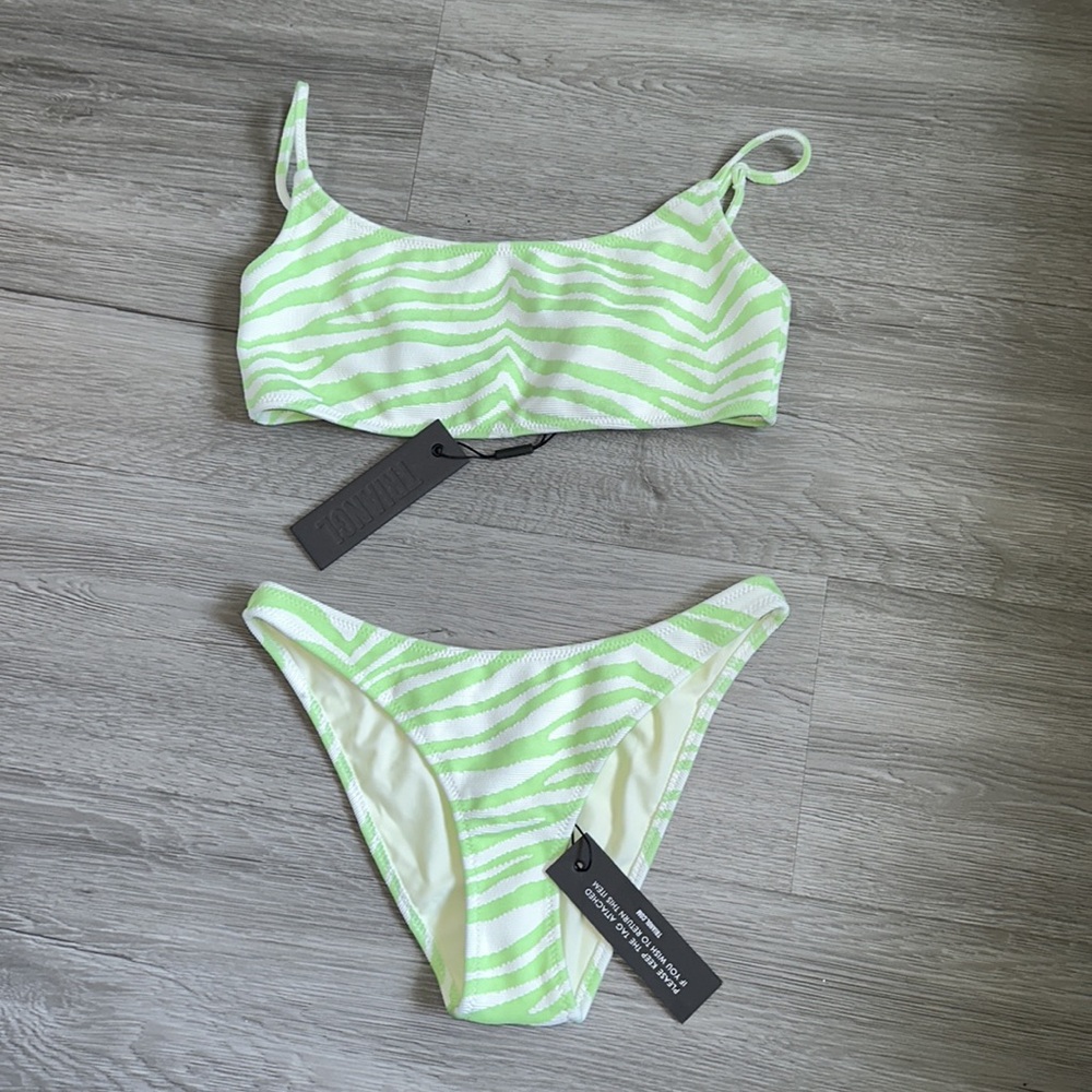 Green Zebra style swimsuit set! - Picture 10 of 15